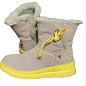 I HEART UGG KNOTTY MOONSTONE HEARTS SUEDE GREY YELLOW BOW WINTER BOOTS Youth 6